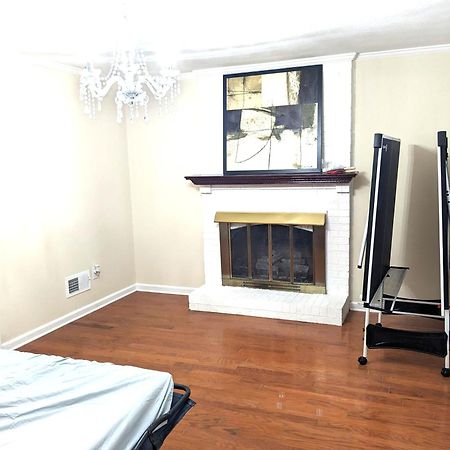 Centrally Located Spacious Abode Charlotte Ngoại thất bức ảnh